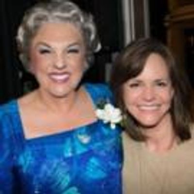 Photo Flash: Sally Field Attends IT SHOULDA BEEN YOU on Broadway