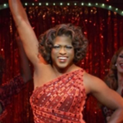 Photo Flash: First Look- Wayne Brady Steps into KINKY BOOTS