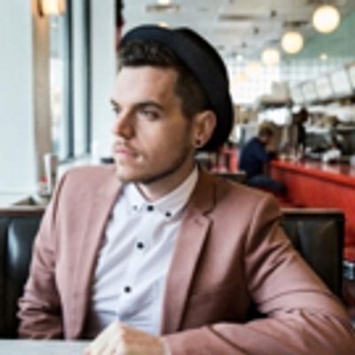 BWW Interview: Dom Kelly of A Fragile Tomorrow Talks New Solo Album