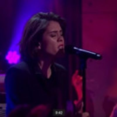 VIDEO: Tegan & Sara Perform 'Boyfriend' on LATE LATE SHOW