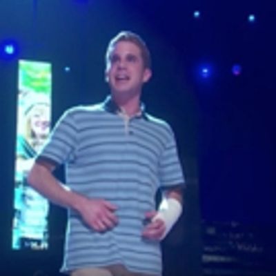 VIDEO: Ben Platt & Cast of DEAR EVAN HANSEN Perform 'Waving Through a Window' on THE TONYS