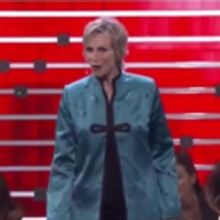 VIDEO: Jane Lynch Opens PEOPLE'S CHOICE AWARDS With Hilarious GLEE-Like Number