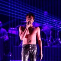 VIDEO: Childish Gambino Performs 'Redbone' on TONIGHT SHOW Video