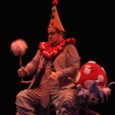 STAGE TUBE: Watch Highlights of SEUSSICAL at Music Circus - Jason Graae, Sharon Wilkins and More!