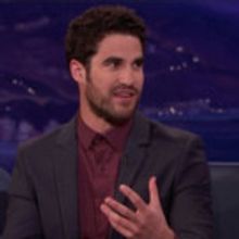 VIDEO: Darren Criss Talks HEDWIG, 'Flash' Musical Episode & More on 'Conan'