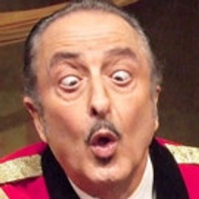 Photo Flash: EL GRANDE CIRCUS DE COCA COLA at the Colony Theatre