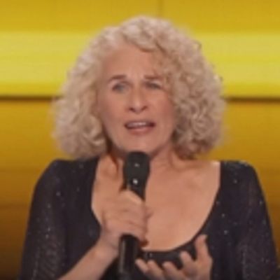 VIDEO: BEAUTIFUL's Carole King Performs Iconic Hit 'You've Got a Friend' at DNC