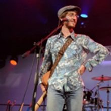 BWW Review: MATTHEW LYKOS - SINGER IN A GREAT SHIRT Filled The Goodwood Institute The