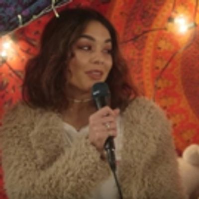 VIDEO: HIGH SCHOOL MUSICAL Co-Stars Reunite for Sweet Duet