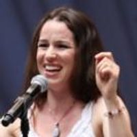 TV: BEAUTIFUL's New Carole King, Chilina Kennedy, Shows Her Stuff in Shubert Alley! Video