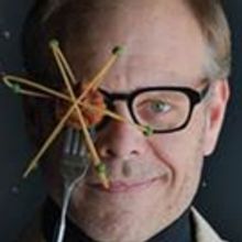 Alton Brown's EAT YOUR SCIENCE Comes to Aronoff Center Today