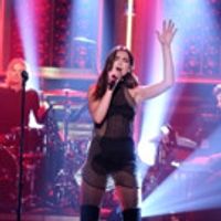 VIDEO: Dua Lipa Makes U.S. TV Debut Performing 'Hotter Than Hell' on TONIGHT SHOW Video