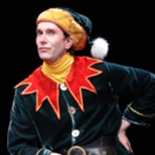 Crumpet the Elf is Back in David Sedaris's THE SANTALAND DIARIES at Alley Theatre