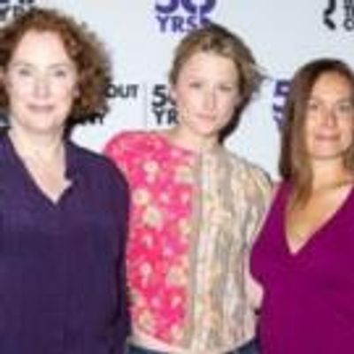 Photo Coverage: Mamie GummerÂ & Cast of Roundabout's UGLY LIES THE BONE Meets the Press!