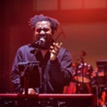 VIDEO: Sampha Performs 'Blood On Me' on LATE SHOW