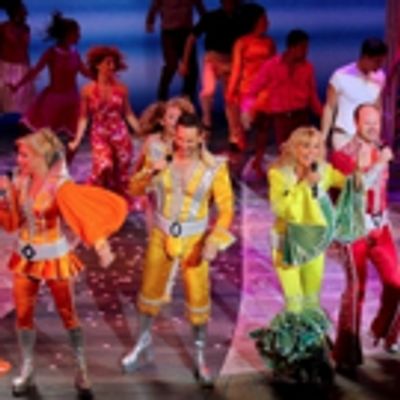 TV: Watch That Scene! Go Inside Closing Night of MAMMA MIA!