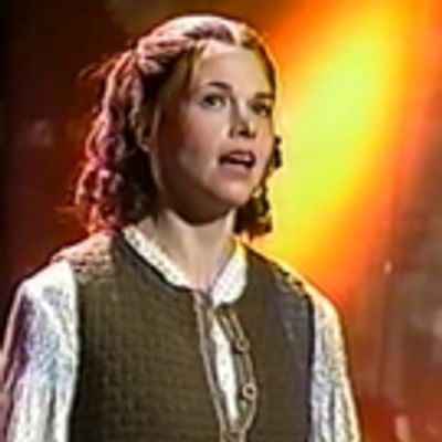 STAGE TUBE: On This Day for 3/18/16- Sutton Foster