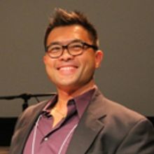 Theatre Editor Randy Gener Receives NYC Legend Award for Outstanding Leadership