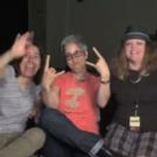 STAGE TUBE: Meet the Band - Behind the Scenes with GIRLFRIEND at the Douglas
