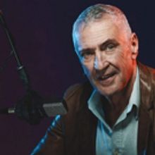 BWW REVIEW:  Modern Media Is Put Under The Spotlight In TALK