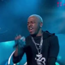 VIDEO: Watch Panic! at the Disco & Sisqo Perform Mash-Up of 'The Thong Song'