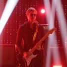 VIDEO: Banks & Steelz Perform 'Giant' on LATE LATE SHOW