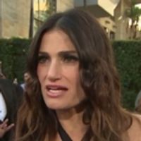 VIDEO: Idina Menzel Explains Special Connection to Latino Fans on 'MUSIC AWARDS' Red… Video