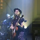 VIDEO: James Bay Performs 'Hold Back the River' on TONIGHT SHOW