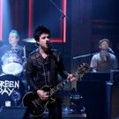 VIDEO: Green Day Performs 'Bang Bang' on TONIGHT SHOW