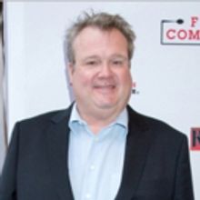 Photo Coverage: On the Red Carpet for Opening Night of FULLY COMMITTED with Eric Stonestreet, Bernadette Peters & More!