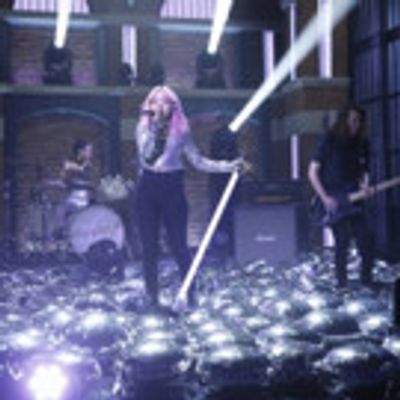VIDEO: Hey Violet Performs 'Guys My Age' on LATE NIGHT
