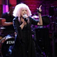 VIDEO: Cyndi Lauper Talks Going Country; Performs 'Funnel of Love' on LATE NIGHT Video