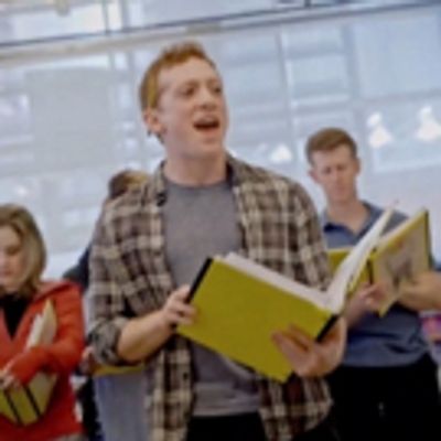 TV: Go Behind the Scenes of THE SPONGEBOB MUSICAL in Chicago!