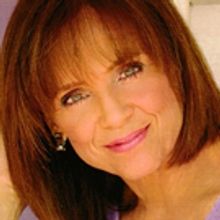 Ed Asner, Valerie Harper to Reunite with Cloris Leachman at 2017 Sedona International