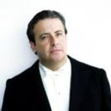 Pittsburgh Symphony Welcomes Guest Conductor Juanjo Mena This Weekend