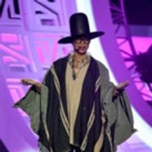 Erykah Badu Hosts SOUL TRAIN AWARDS 2015 on Centric and BET Tonight