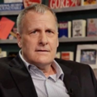 VIDEO: Jeff Daniels Reprises 'Newsroom' Role to Talk Donald Trump & 2016 Election