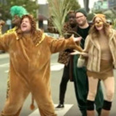 VIDEO: Rose Byrne & Seth Rogen Perform Crosswalk the Musical: THE LION KING on 'Corden'