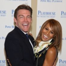 FREEZE FRAME: THE BODYGUARD's Judson Mills & Deborah Cox Meet the Press!