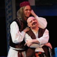 BWW Review: TWELFTH NIGHT Shakes With Hilarity
