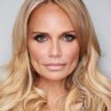 Tony Winner Kristin Chenoweth Coming to Van Wezel in 2016