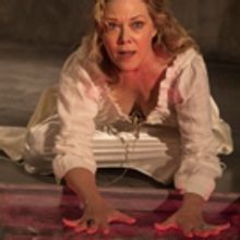 BWW Review: MACBETH Brings Smoke and Mirrors and Projections to the Nightmare in Scot