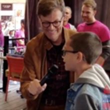 STAGE TUBE: 11 Year-Old HAMILTON Fan Raps with Javier Munoz at the Broadway Flea Market
