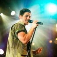 VIDEO: Nick Jonas Featured on Tonight's GUITAR CENTER SESSIONS Video