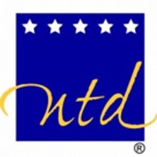 Attorney Creates Scholarship for National Theatre of the Deaf's Theatre Immersion Pro