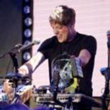 Robert DeLong Performs Live In Los Angeles To Kick Off The Lexus Pop-Up Concert…