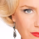 BWW Review: Dallimore prefers Blondes (and brains!) in DON'T BOTHER TO KNOCK at…