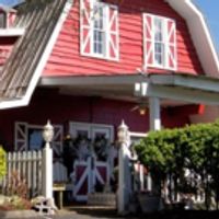 BWW Review: Chaffin's Barn Does RED, WHITE & TUNA Up Right Photo