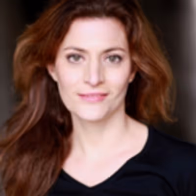 BWW Interview: Lily Dorment Chats About Bringing British Humor to American Audiences in ABIGAIL'S PARTY