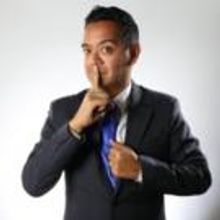 BWW Reviews: The Second City's ITHAMAR HAS NOTHING TO SAY Provides Silent, Sly Amusem